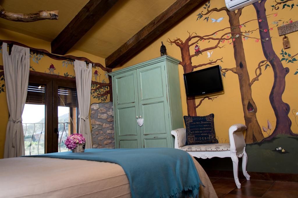 Cal Ganso Encantat Albinyana Zimmer foto